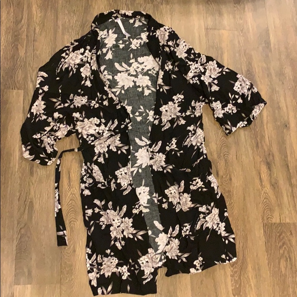Spiritual Gangster Kimono. One size fits most.